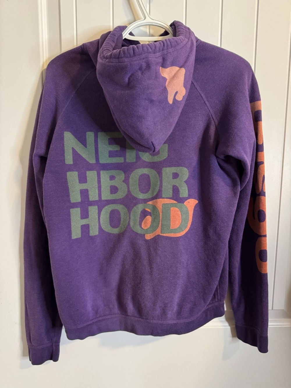 FREECITY Neighbor Hood Purple Pullover Hoodie Size 2 | LET’S GO Sleeve Graphic - Picture 3 of 8